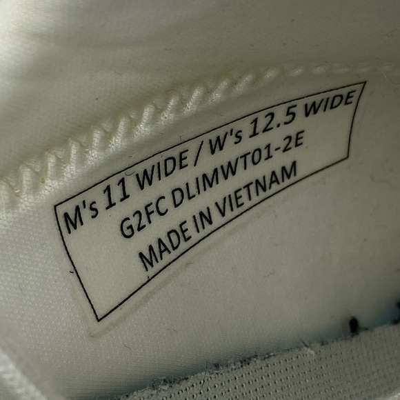 Kizik Men’s Lima Eggshell White Hands Free Slip In Shoe Sneaker Size 11 Wide main image 5